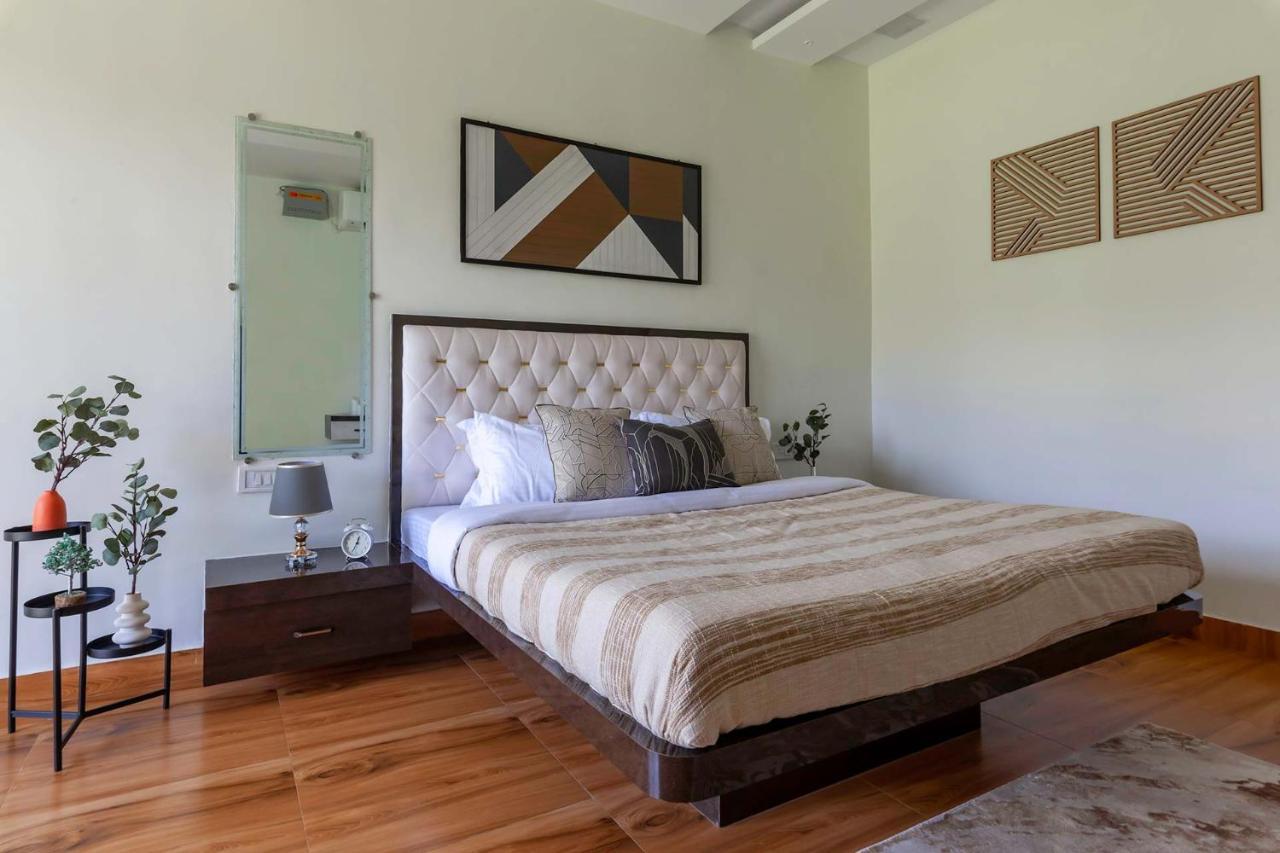 Natures Odyssey By Stayvista - Amidst Lush Greenery With Outdoor Pool And Indoor Activities Chinchavli Zewnętrze zdjęcie